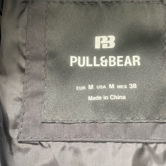 Pull&Bear Black Puffer Jacket with Fur Hood - Picture 3 of 5